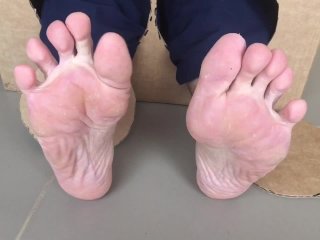 Surprise Delivery Is aGlory Hole with a Set of Sexy Big_Male Feet_to Worship - Manlyfoot
