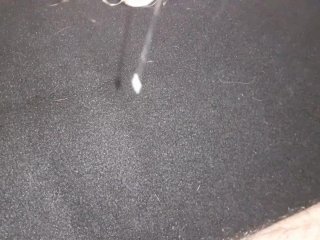 Jugando Con Una Gotita De Semen