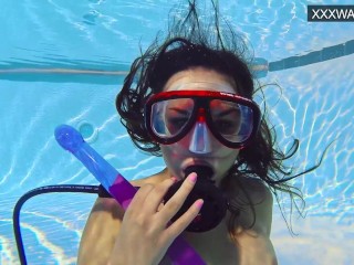 Lana Tanga shows underwater orgasms_to you