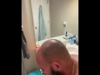 Mil gives blow job in the bathtub_and fucked_on counter