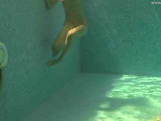 Irina Russaka aka_Stefanie Moon underwater swimming