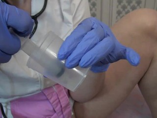 Lustful Nurse jerked off the patient and injected_his sperm into her_pussy