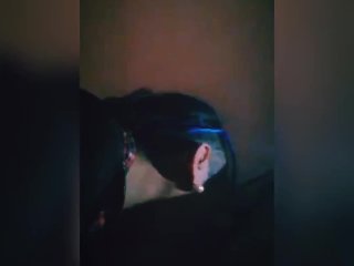 Me Lo Chupa Como Una Diabla