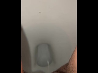 Masturbating with_a juicy pussy and then peeing