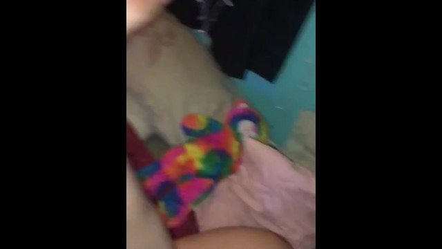 latina dyke lets me fuck til shes biting the pillow