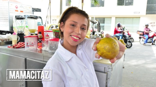 CARNEDELMERCADO - Petite Latina Siarilin Martinez Seduced and Fucked by Stranger - MAMACITAZ