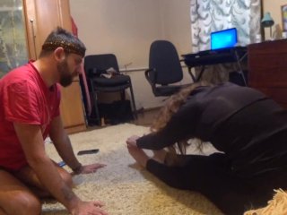 Yoga Instructor Can't Resist the Opportunity ofLicking Soles During_the Session