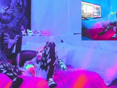 @SexyNeonKitty Anti gwen Spider Gwen squirting and fucked by Spiderman Live on Chaturbate
