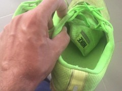 Cum on sneakers - Fan request video - Twitter