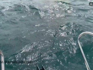 Young Slut_Hot Girl Blue Hair fuck Old Man in the front_of the Boat like Titanic cam girl CAM4