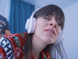 GAMER GIRL Gets ANAL FUCKED While She Plays
