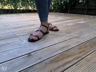 Foot Model Shows off Cute Jelly Sandals_in 3 different_colours.