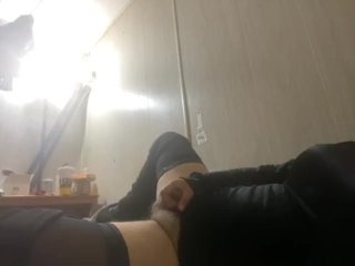 Latinasissysluthandjob