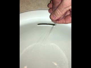 Watch Me Pee - Watch how I can intensely pleasure my penis while_squeezing the head_while pissing