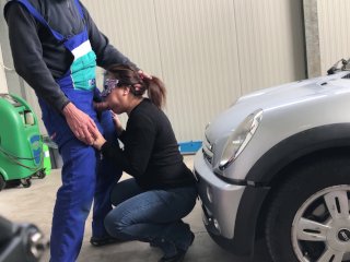 I Take The Car To The Mechanic But Pay Him With A Perfect Blowjob… Public Blowjob With Deep Throat
