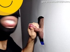 Boy 18 years old comes to Gloryhole
