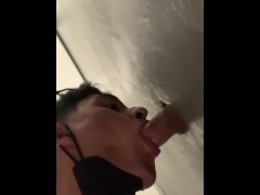 Delicious BlowJob in a Glory Hole doing cruising