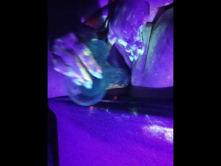 Bbw Pussy Squirting Under A Black Light