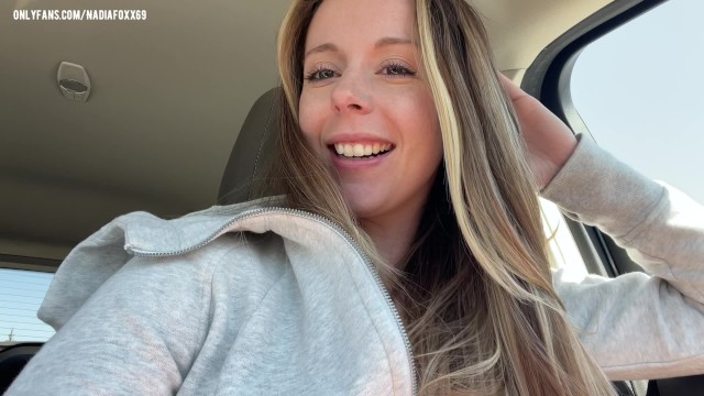 Canadian beauty Nadia Foxx tests new erotic toys while driving to the mall