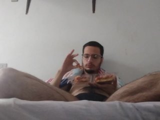 1 Man 4 Pizzas / Gainer Fetish