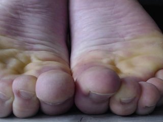 LEGS, Soles of Feet, Worship Feet, Toes, Dirty Feet,Nails. Feet for Licking, Alpha Feet,Foot Fetis