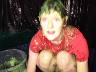 Naughty JenniferPours Gunge Over Her Head in T-shirt & Shorts