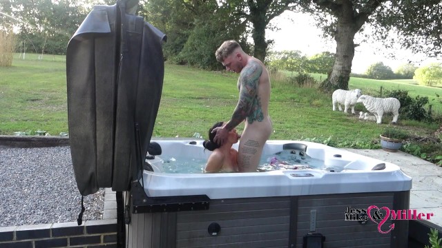 640px x 360px - Passionate Outdoor Sex in Hot Tub on Naughty Weekend away - Pornhub.com