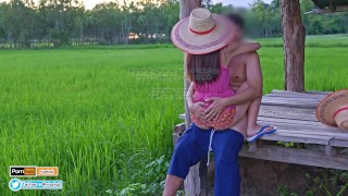 Outdoor Thai Farmers Have Sex In The Green Fields And Cums On Her Back In 4K Thai Version Cut
