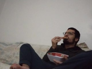 Boy Eating Pizza And Sharing His Feet And Toes / Gainer Fetish