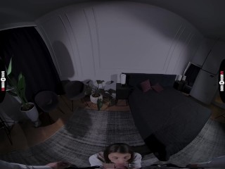 DARKROOM VR - Small But Mighty Brenda