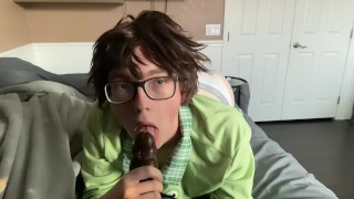 Femboy Poggies Sucks Your BBC for a Canes Giftcard
