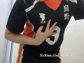 Haikyuu Kageyama cosplay pleasuring himself_[nipple play+loud moan]