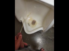 Pissing in Public Daily Piss(1)