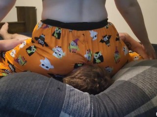 Facesitting him in orange pants and sucking him off until he finishes