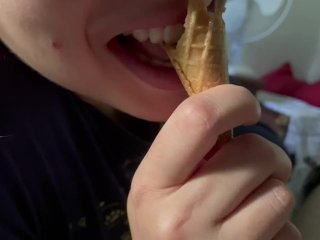 La Punta Del Cornetto È Più Gustosa