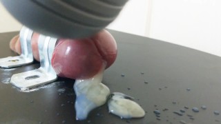 Ejaculation 固定されたペニスが電マを当てられ激しく射精する -1画面版-Part1 たくさんのいやらしいコメント待ってます