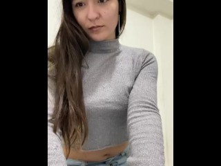 Sexy Latin girl do a audition_online for porn_model. Do you acept her?