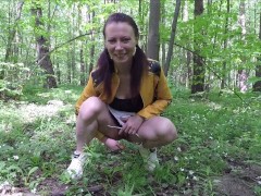 Naughty Girl Caught Pissing - Pee Public Outdoor