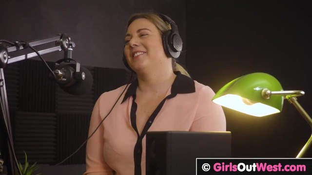 Chubby lesbians lick cunts and asses in the studio