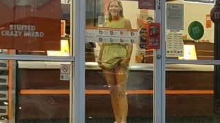 Milf flashes kitty at little caesars 