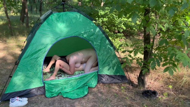 Fucked in 69 position in a tent in the forest - Ikasmoks