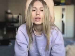 Cutie Shows Her Body And Helps Her Boyfriend Cum After Passionate Sex