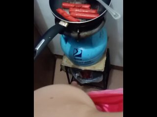 Kinantot Ko Si Misis Habang Nagluluto