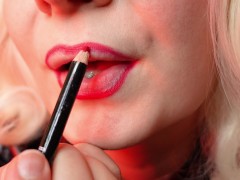 ASMR lipstick video - close up process