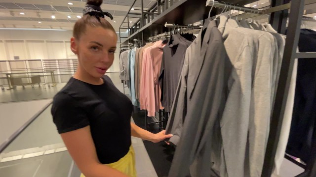 Shop Assistant - Sales Assistant Sucked in Fitting Room - Pornhub.com