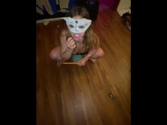 Young Bunny Cunt out smarts new toy and goes pee pee in her bowl 🥣 🥇