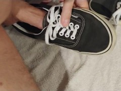 Fucking my GF's black authentic Vans and shooting a big load of semen on them