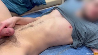 Wanking A MAN WITH HYPERSPERMIA TAKES A HUGE CUMSHOT