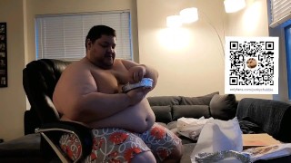 Fat 600-Pound Superchub Stuffing Himself