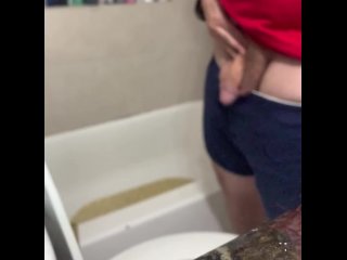 Spy On Dad Pissing